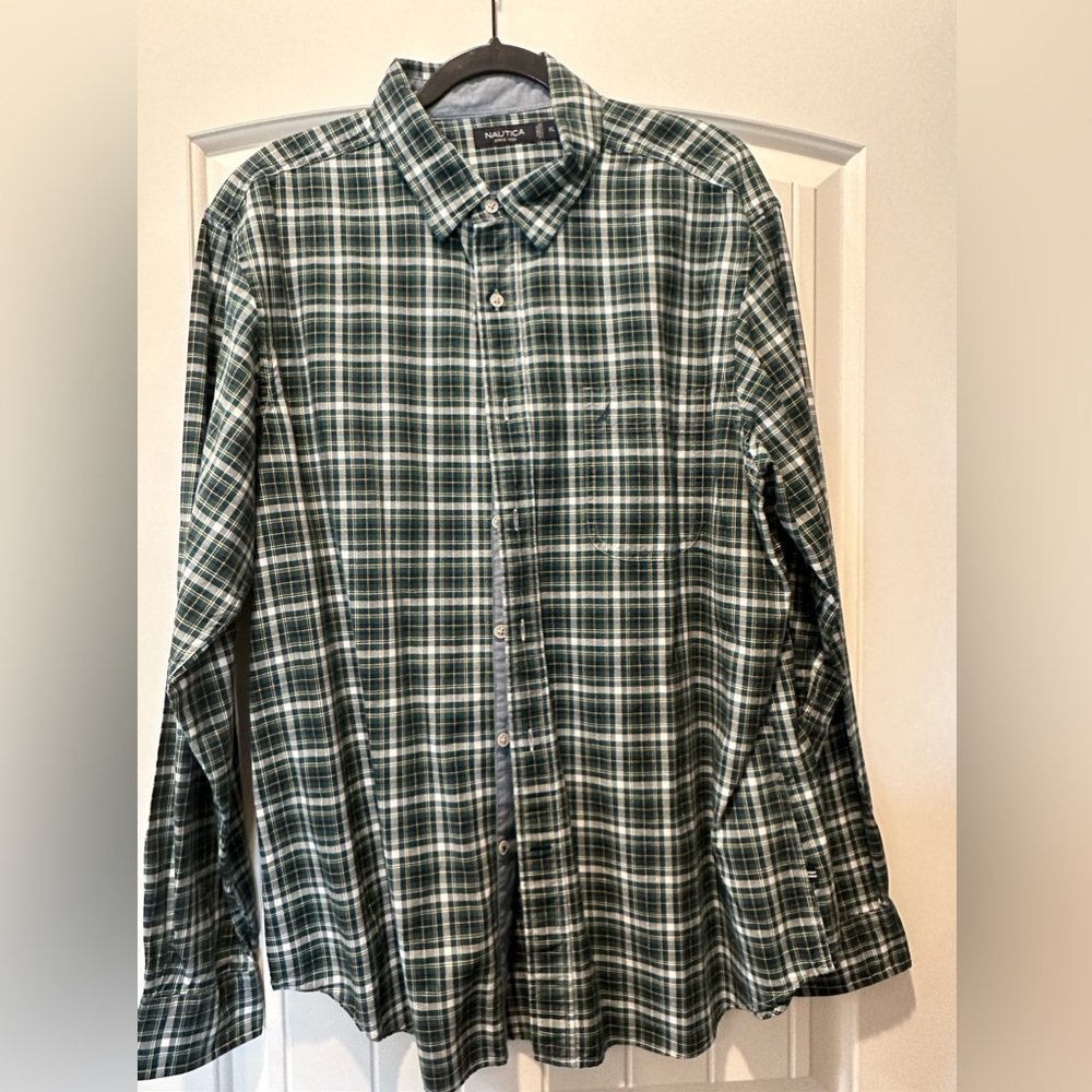 NAUTICA MEN’S LONG SLEEVE MADRAS PLAID SHIRT SIZE XL